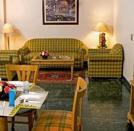 Savoy Suites Noida Kültér fotó