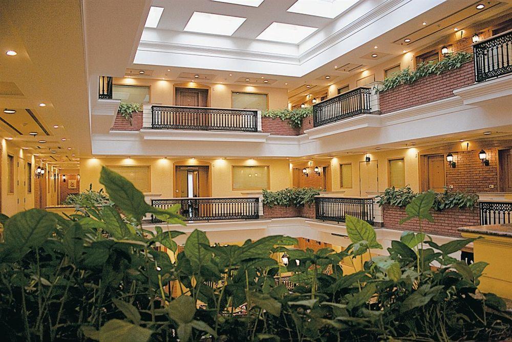 Savoy Suites Noida Kültér fotó