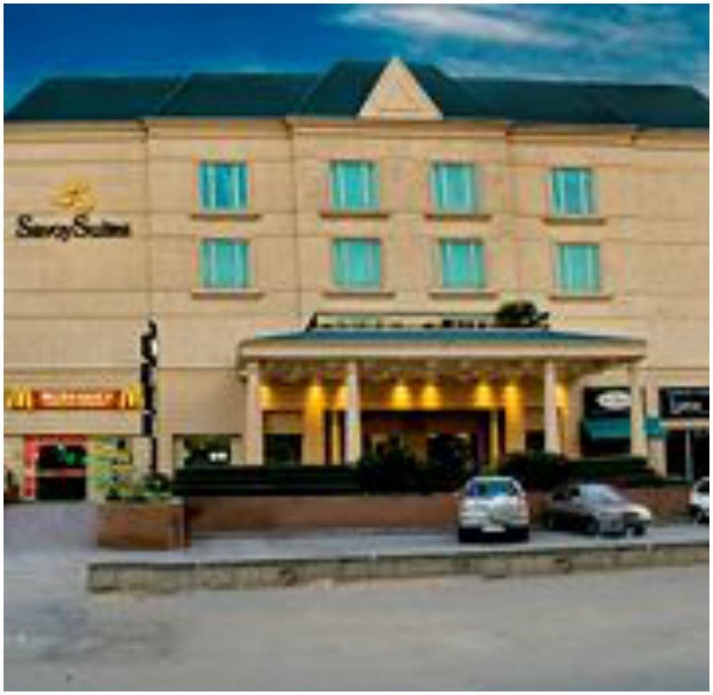 Savoy Suites Noida Kültér fotó