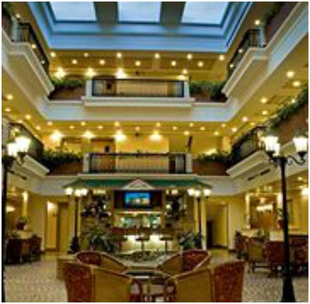 Savoy Suites Noida Kültér fotó