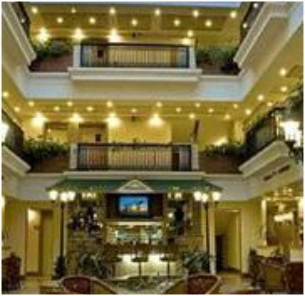 Savoy Suites Noida Kültér fotó